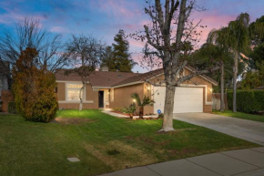 3 Bed 2 Bath Newly Furnished - Available Now